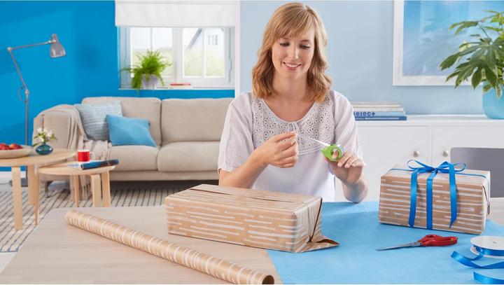 Image du produit tesa tesafilm ECO & CLEAR avec mini dévidoir, sans solvant et résistant au vieillissement