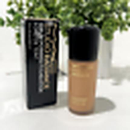 Produktbild MAC Cosmetics M.A.C. Studio Rad Serum Pow Fond de Teint C"4,5" (Nr. C4.5)