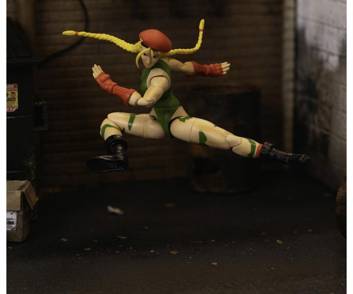 Actual product image Jada Street Fighter II Cammy 6" Figure