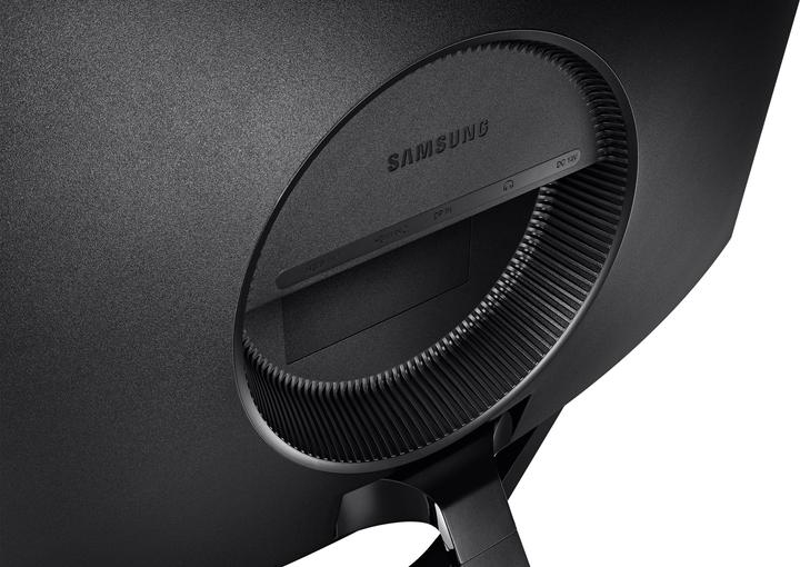Image du produit Samsung LC24RG50FQUXEN (1920 x 1080 pixels, 24")