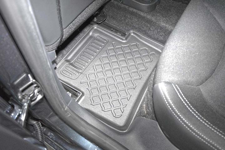 Produktbild Aristar Allwetter Fussmatten für Renault Clio + Grandtour ab 2012 bis 2021 (1 Set à 3 Fussmatten)
