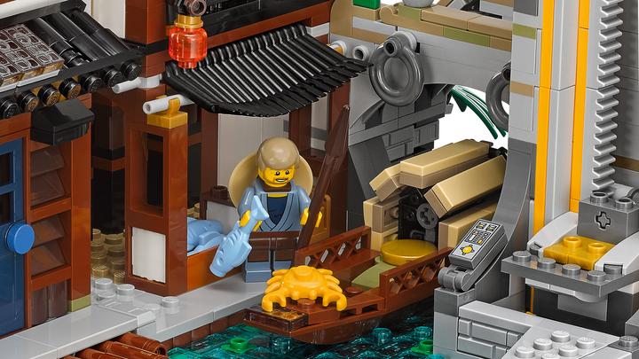 Actual product image LEGO Ninjago City (70620, LEGO Rare Sets)