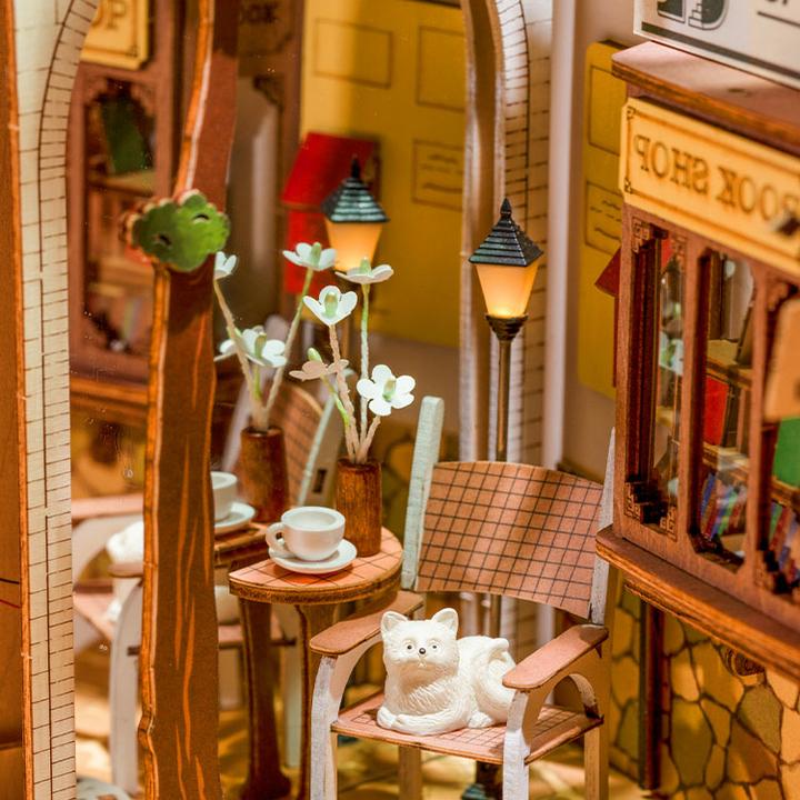 Actual product image Robotime Sunshine Town