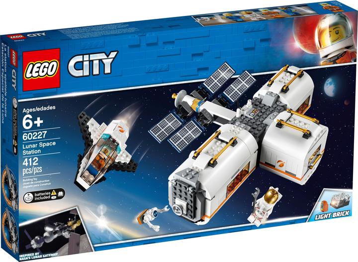 Actual product image LEGO Moon Space Station (60227, LEGO City)