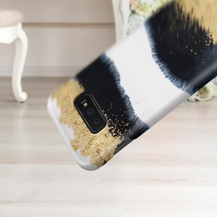 Actual product image iDeal Of Sweden Gleaming Licorice (Samsung Galaxy S10e)