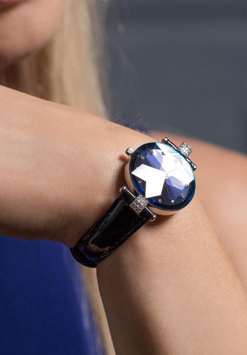 Actual product image Jowissa Facet rhinestones (Analogue wristwatch, 30 mm)