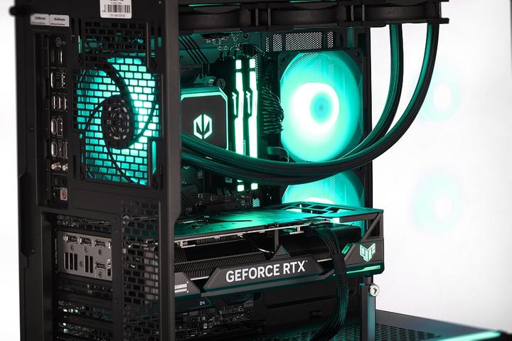 Actual product image Actina 5901443416654 (64 GB, 2000 GB, GeForce RTX 5090)