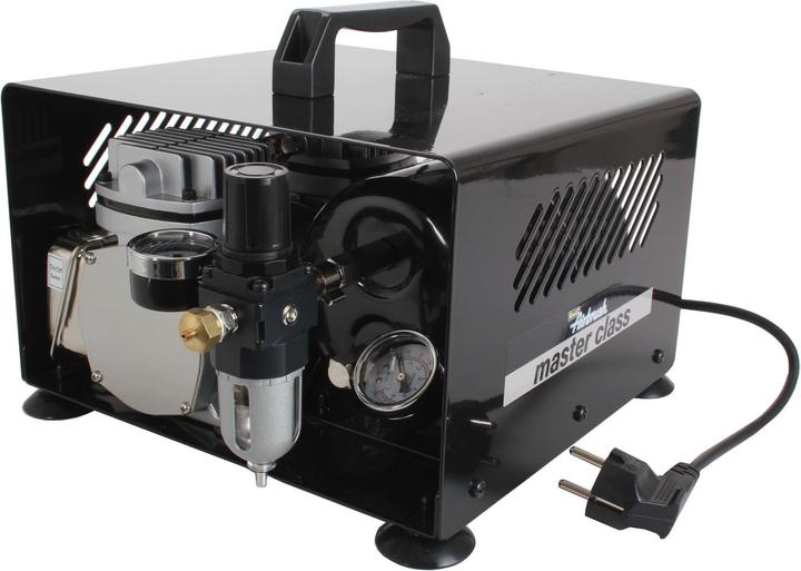 Actual product image Revell Master Class