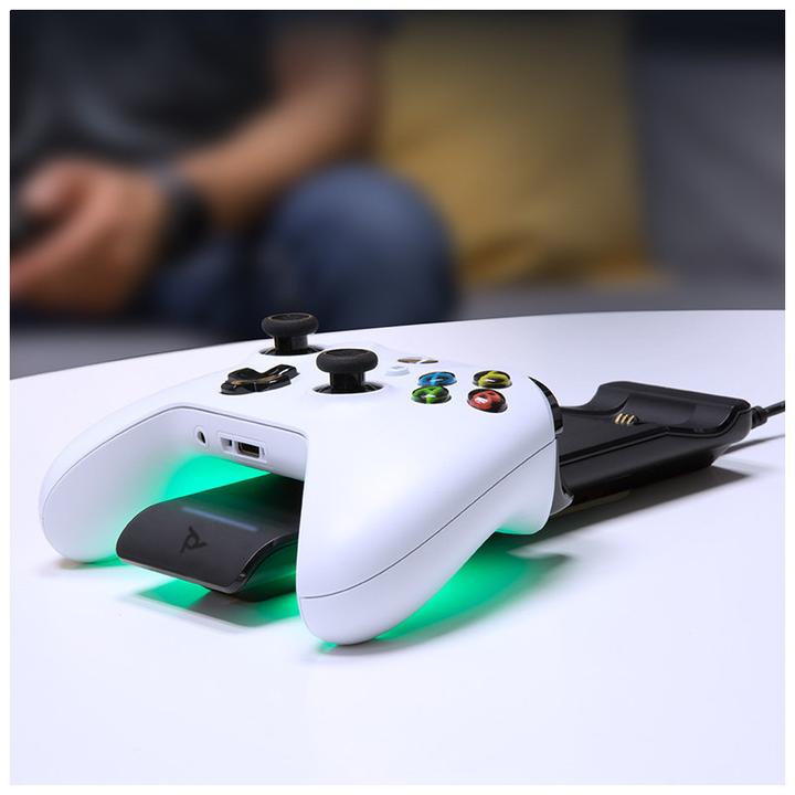 Actual product image PDP Metavolt Dual Charger (Xbox Series X, Xbox One X, Xbox One S, Xbox Series S)