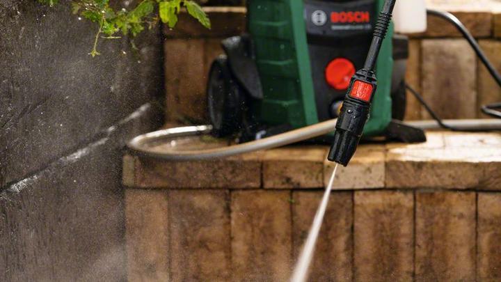 Actual product image Bosch Home & Garden UniversalAquatak 125 (Electrical connection)