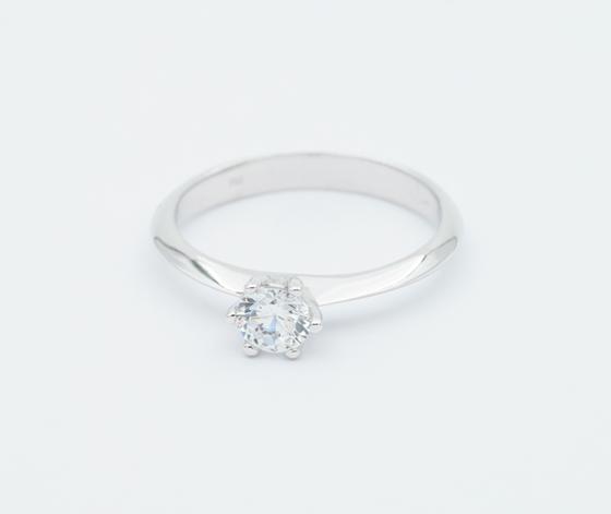 Produktbild Natsumi Schmuck Ring Solitaire Weissgold 18K/750 mit Zirkonia (57, 750/18 K Gold)