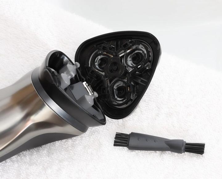 Produktbild Eldom LDOM Batterie und bezdrátový holicí outfit IAN LED-Anzeige zastřihovač