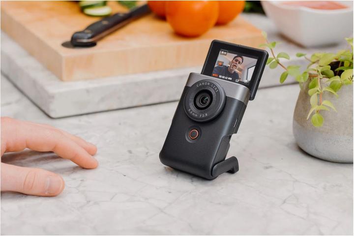 Actual product image Canon PowerShot V10 Advanced Vlogging Kit (20.90 Mpx, 30p)
