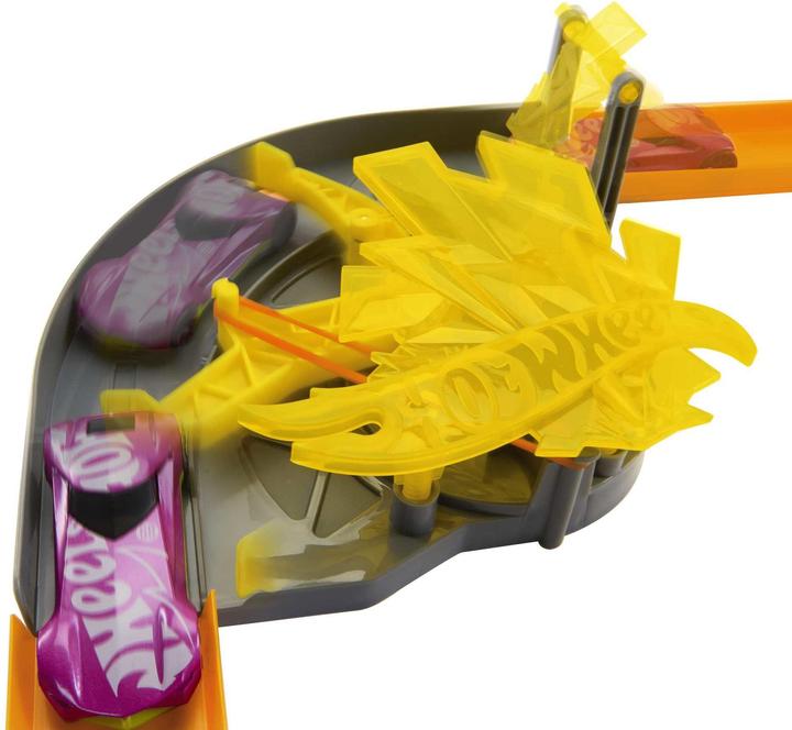 Actual product image Hot Wheels Track Builder Lightning Boost Pack