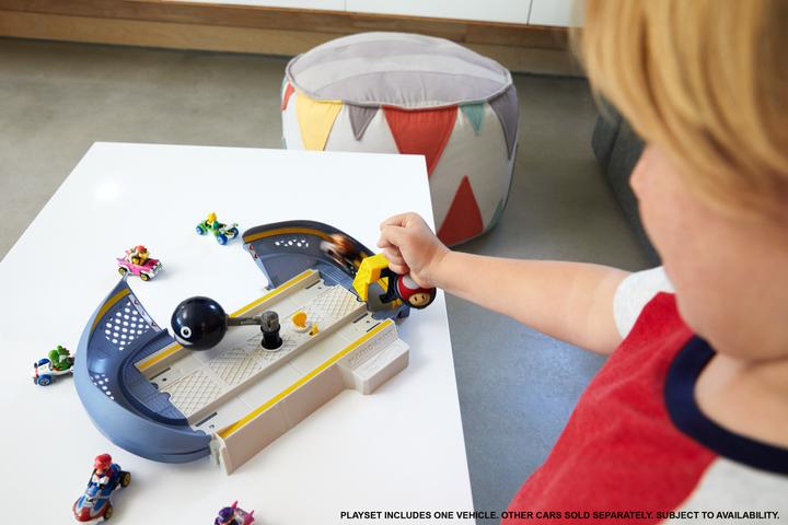 Produktbild Hot Wheels Mario Kart Kettenhunde Trackset