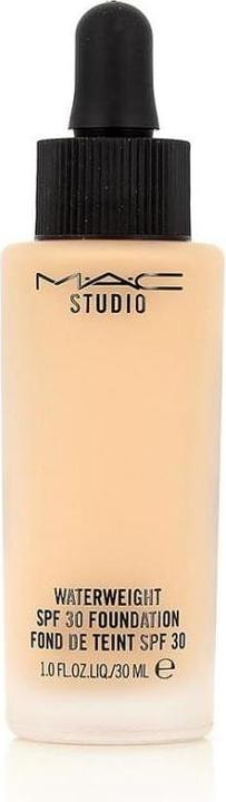 Immagine prodotto MAC Cosmetics Studio Waterweight (No. NW22)