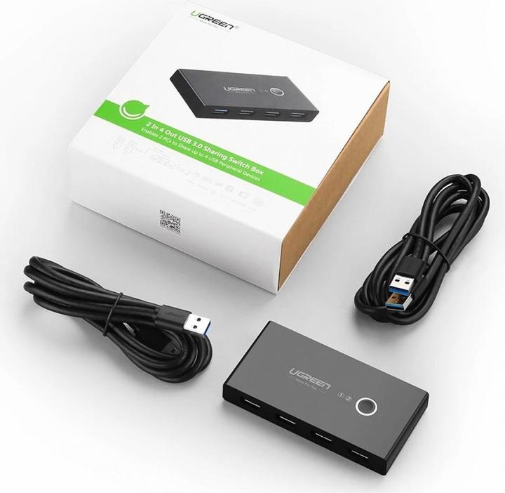 Actual product image Ugreen 2 In 4 Out Sharing Switch Box