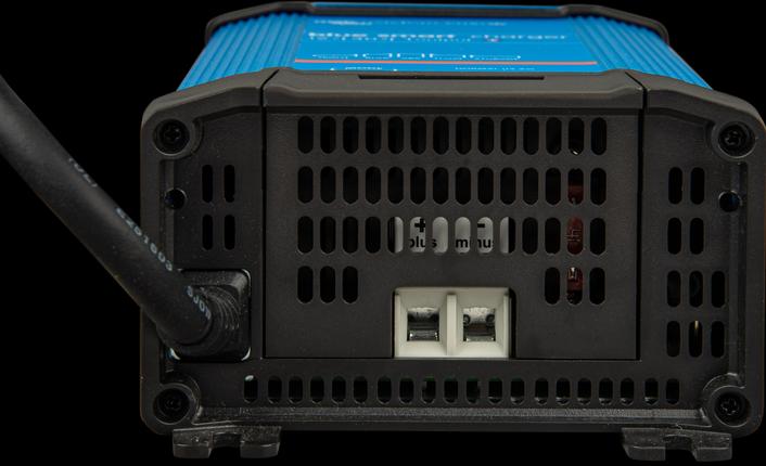 Produktbild Victron Energy Blue Smart 24/12 IP22 (24V, 12 A)