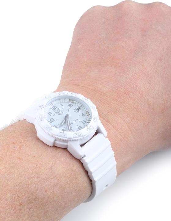 Immagine prodotto Luminox Tartaruga marina Leatherback Serie 0300 (Fatto in Svizzera, Orologio da polso analogico, 39 mm)