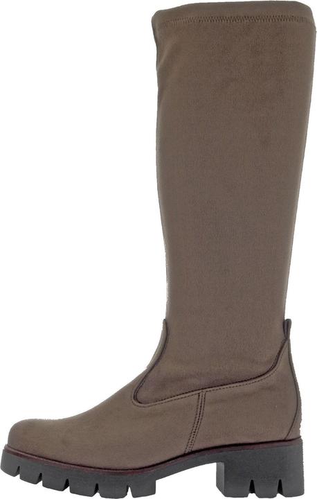 Gabor Stiefel (37)