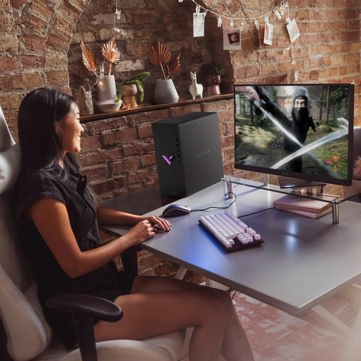 Image du produit HP 0108ns PC (AMD Ryzen 5 5600G, 16.38 Go, 512 Go, Radeon RX 6400)