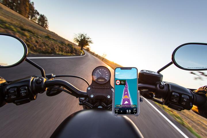 Actual product image Cellularline Rider Steel Mobile Phone/Smartphone Black