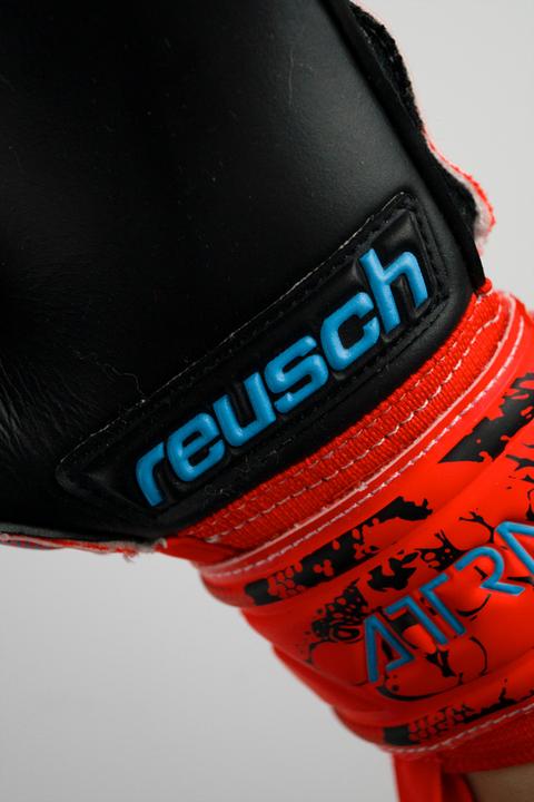 Actual product image Reusch Attrakt Silver Junior (7)