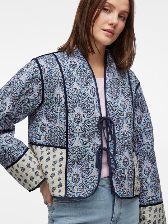 Actual product image Vila Stepp Jacke (40)
