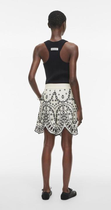 Actual product image Rouge Edit Stickerei Shorts (40)