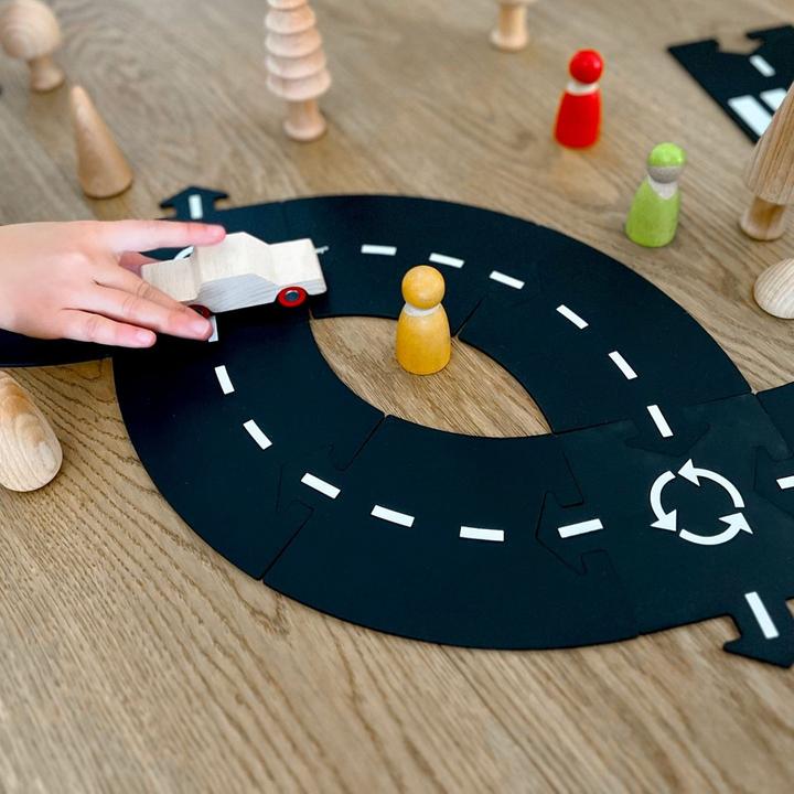 Produktbild Waytoplay Autobahn Starter Kit aus Gummi 16-teilig