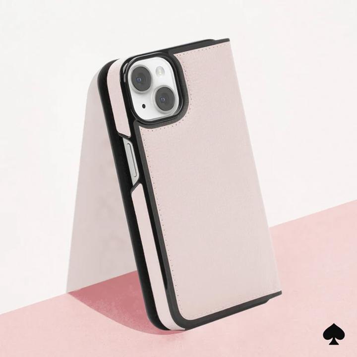 Actual product image Kate Spade Wrap Folio Case - Skórzane etui z klapką iPhone 15 (Pale Vellum) (Apple iPhone 15)