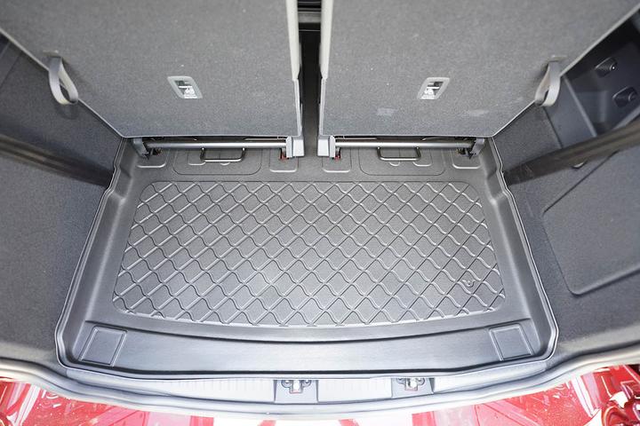 Actual product image ProPlus Boot tray for VW Caddy Maxi from 2020 until today (5 and 7-seater) behind the 2nd row of seats