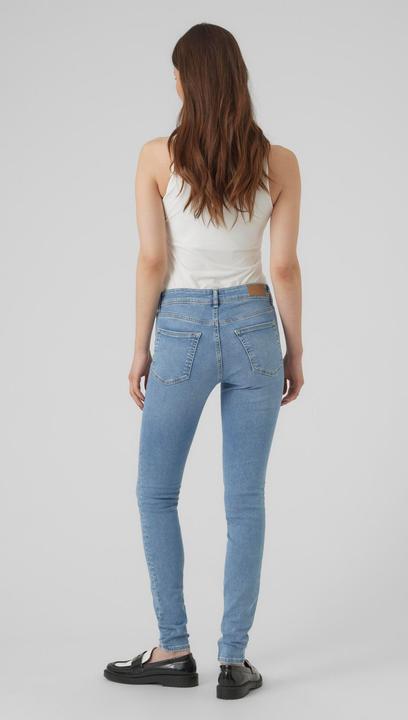 Actual product image Vero Moda Mid Rise Jeans (32)