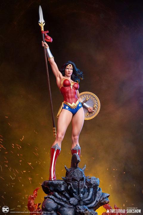 Actual product image Tweeterhead DC Comics statuette 1/6 Wonder Woman 69 cm