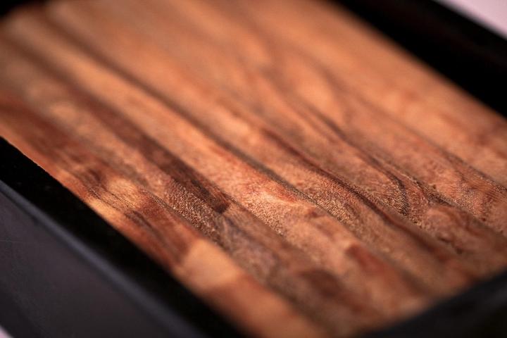 Produktbild Vivi Soaps Seifenablage aus Schiefer und Olivenholz
