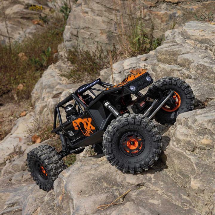 Produktbild Axial UTB10 Capra 1.9 1/10 4WS 4X4 RTR Brushed Rock Crawler, orange (RTR Ready-to-Run)