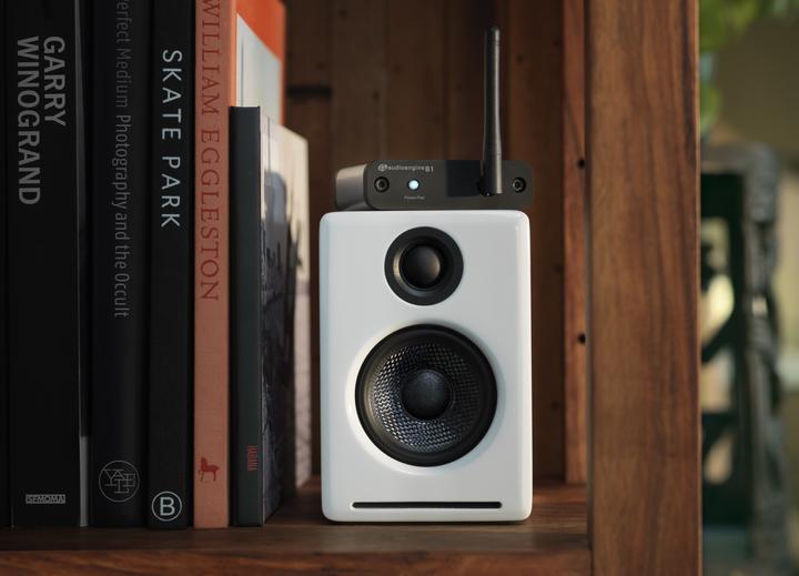 Actual product image Audioengine B1 (Receiver)