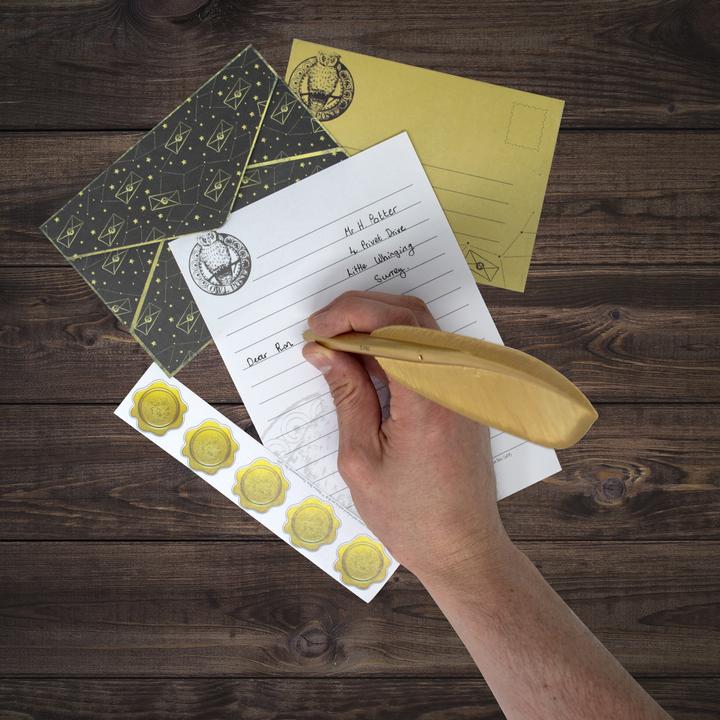 Actual product image Blue Sky § Harry Potter - Ensemble de papier à lettres Poudlard avec stylo plume (Multicoloured)