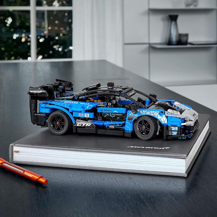 Actual product image LEGO McLaren Senna GTR (42123, LEGO Technic)