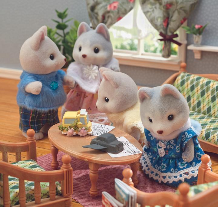 Actual product image Sylvanian Families sf family husky