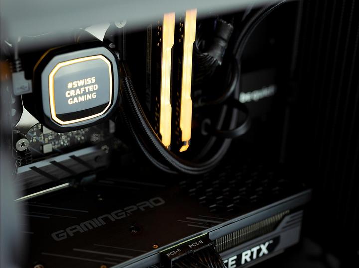 Actual product image Joule Performance eSports RTX4090 I9 (Intel Core i9-13900K, 32 GB, 2000 GB, GeForce RTX 4090)