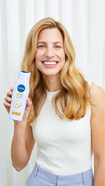 Produktbild NIVEA REPARATUR & GEZIELTE PFLEGE Shampoo 250 ml (250 ml, Flüssiges Shampoo)