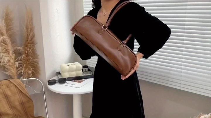 Produktbild Only-Bags.Store Klassische Retro-Baguette-Tasche, PU-Leder lange Handtasche mit Reissverschluss, modische Geldbörse