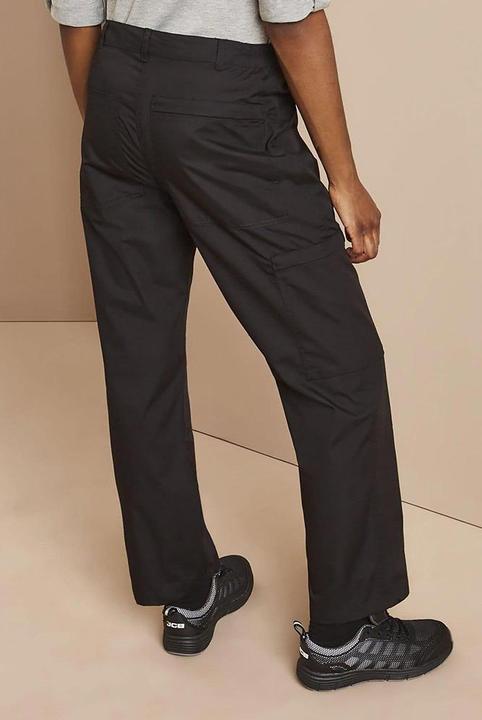 Actual product image Regatta New Action Pants Short Leg (46)