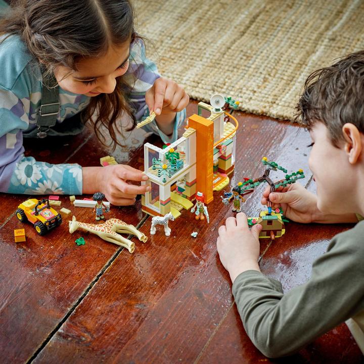 Actual product image LEGO Mia's animal rescue mission (41717, LEGO Friends)