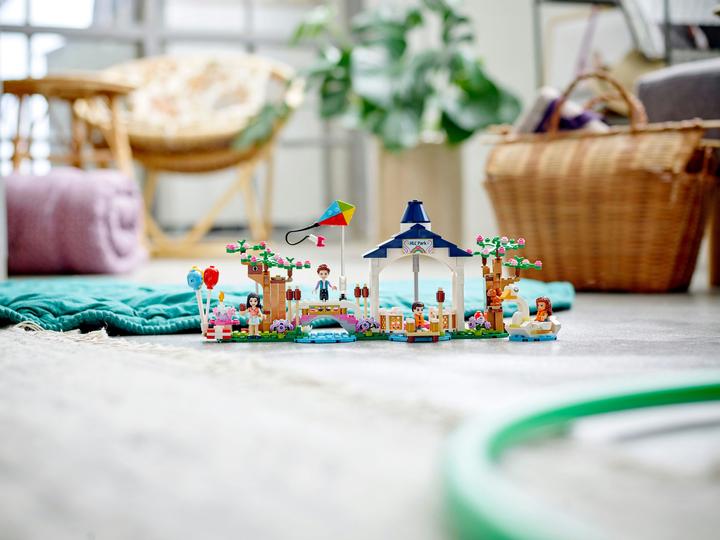 Image du produit LEGO Friends - Parc de la ville de Heartlake (41447, LEGO Friends)