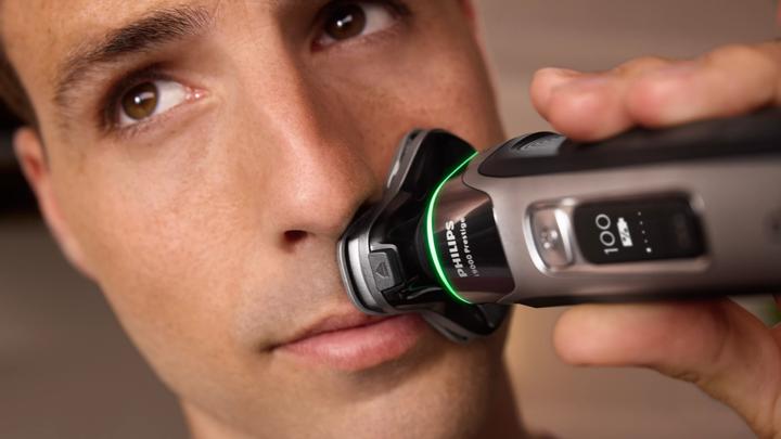 Actual product image Philips i9000 Prestige XP9204/10 Wet & Dry Electric Shaver with SkinIQ