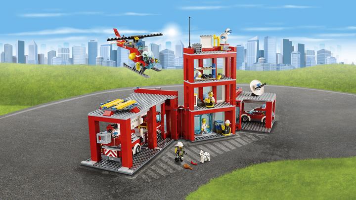 Immagine prodotto LEGO City – grande caserma dei pompieri (60110, LEGO City)