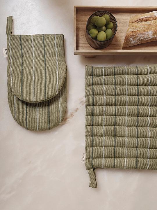 Actual product image Ferm Living Ito Holder (100% organic cotton. Heat-resistant padding made from recycled polyester)