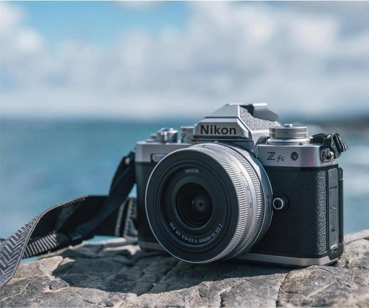 Produktbild Nikon Z fc Kit (16 - 50 mm, 20.90 Mpx, DX)